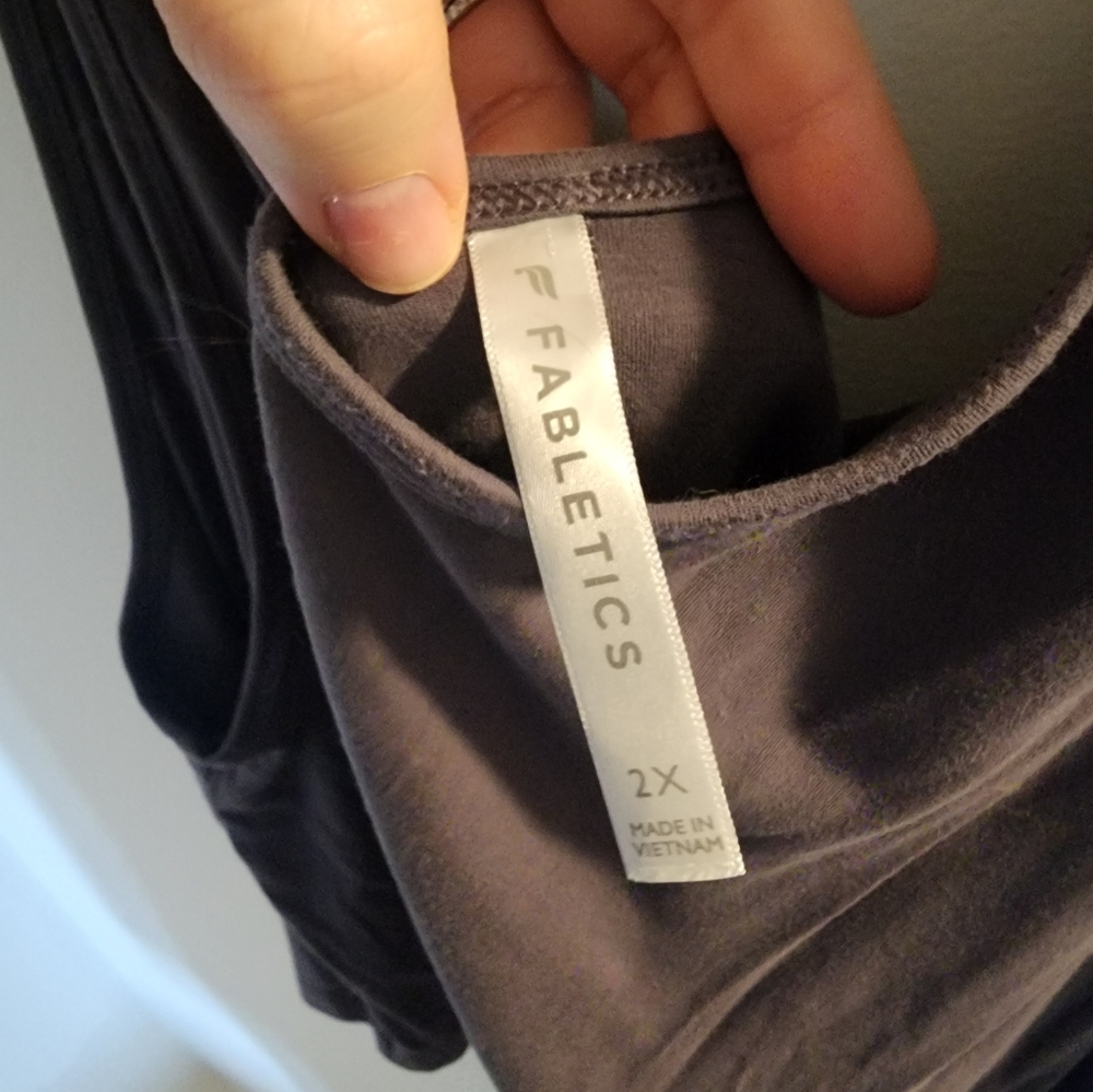 Fabletics Tank - Picture 3 of 3